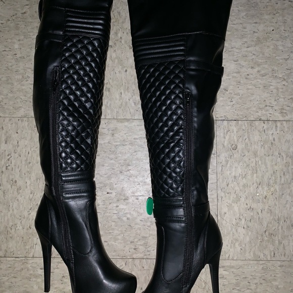 Boots - Picture 2 of 2